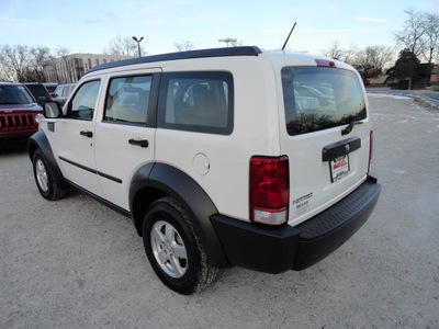 dodge nitro 2007 white suv gasoline 6 cylinders rear wheel drive automatic 60443