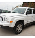 jeep patriot 2011 white suv gasoline 4 cylinders front wheel drive automatic 78744