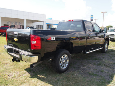 chevrolet silverado 2500hd 2013 black ltz diesel 8 cylinders 4 wheel drive automatic 78130