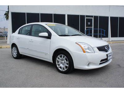 nissan sentra 2012 white sedan gasoline 4 cylinders front wheel drive automatic 78521