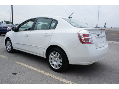 nissan sentra 2012 white sedan gasoline 4 cylinders front wheel drive automatic 78521