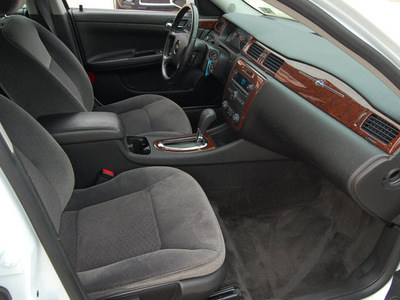 chevrolet impala 2011 white sedan lt fleet flex fuel 6 cylinders front wheel drive automatic 75062