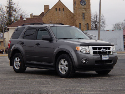 ford escape 2009 gray suv xlt 6 cylinders automatic 61832