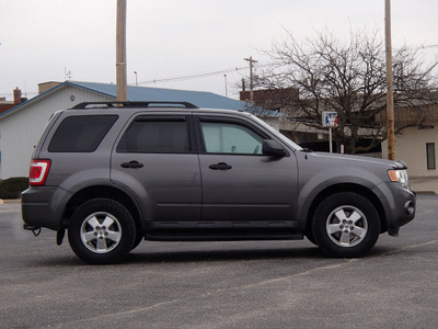 ford escape 2009 gray suv xlt 6 cylinders automatic 61832