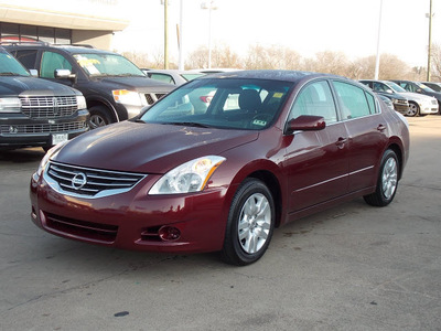 nissan altima 2011 dk  red sedan 2 5 s 4 cylinders shiftable automatic 77074