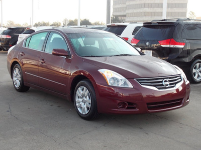 nissan altima 2011 dk  red sedan 2 5 s 4 cylinders shiftable automatic 77074