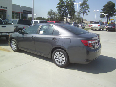 toyota camry 2012 gray sedan l gasoline 4 cylinders front wheel drive automatic 75569