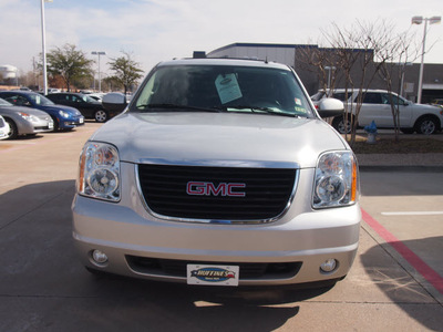 gmc yukon 2010 silver suv slt flex fuel 8 cylinders 4 wheel drive automatic 75093