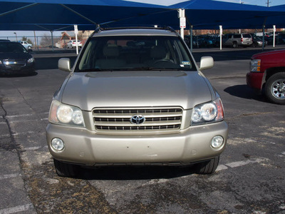 toyota highlander 2003 gold suv limited gasoline 6 cylinders all whee drive automatic 76234