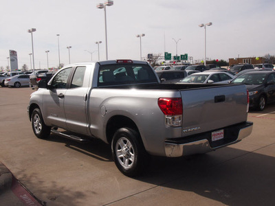 toyota tundra 2011 silver grade gasoline 8 cylinders 2 wheel drive automatic 76053