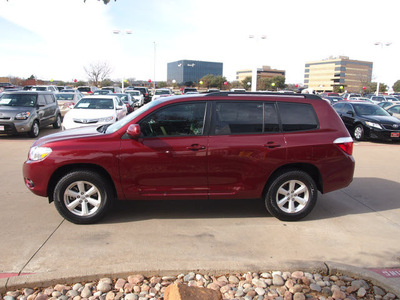 toyota highlander 2010 dk  red suv base gasoline 4 cylinders front wheel drive automatic 76053