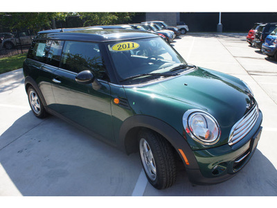 mini cooper clubman 2011 dk  green hatchback gasoline 4 cylinders front wheel drive automatic 78729