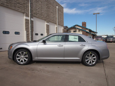 chrysler 300 2013 silver sedan s gasoline 6 cylinders all whee drive automatic 80301