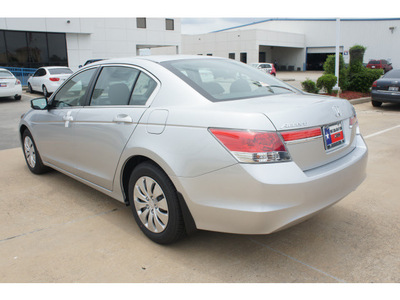 honda accord 2012 silver sedan lx gasoline 4 cylinders front wheel drive automatic 77034