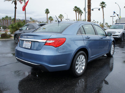 chrysler 200 2011 lt  blue sedan touring gasoline 4 cylinders front wheel drive automatic 92235