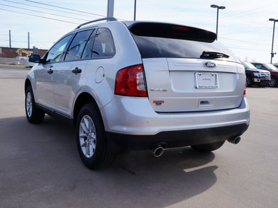 ford edge 2013 silver suv 4dr se fwd gasoline 6 cylinders front wheel drive not specified 75070