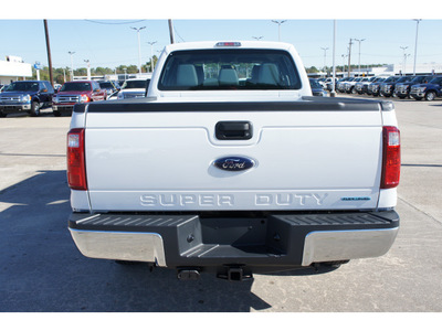 ford f 250 super duty 2013 white xl flex fuel 8 cylinders 4 wheel drive not specified 77539