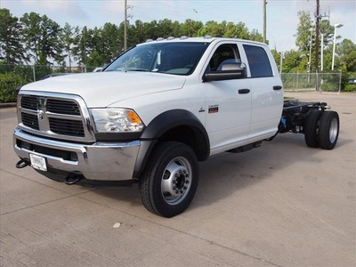 ram ram chassis 5500 2012 bright white st 6 cylinders automatic 77375