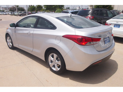hyundai elantra coupe 2013 silver sedan gs gasoline 4 cylinders front wheel drive automatic 77074