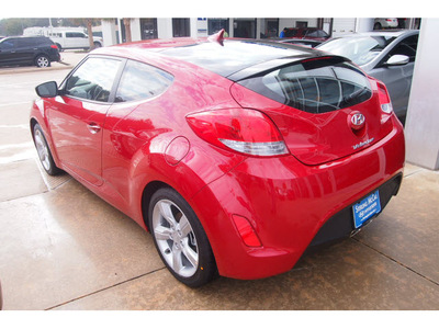 hyundai veloster 2013 red coupe gasoline 4 cylinders front wheel drive manual 77074