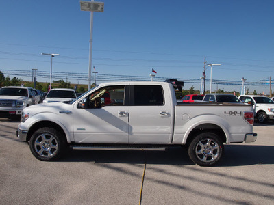 ford f 150 2013 white platinum tri king ranch gasoline 6 cylinders 4 wheel drive automatic 77375