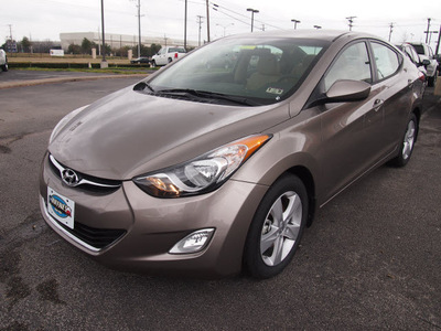 hyundai elantra 2013 gold sedan gls gasoline 4 cylinders front wheel drive automatic 75075