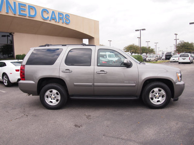 chevrolet tahoe 2007 gray suv lt flex fuel 8 cylinders rear wheel drive automatic 75075