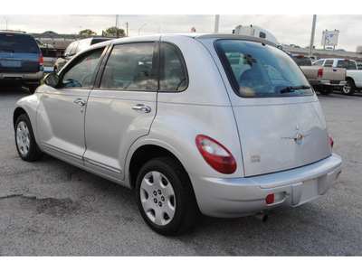 chrysler pt cruiser 2006 silver wagon touring gasoline 4 cylinders front wheel drive automatic with overdrive 77037