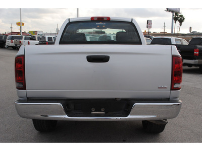 dodge ram 1500 2005 silver pickup truck slt gasoline 8 cylinders rear wheel drive automatic with overdrive 77037