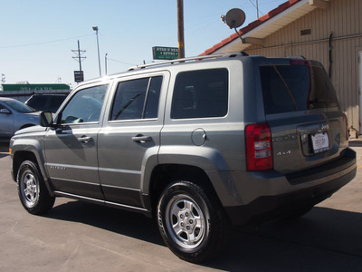 jeep patriot 2012 gray suv sport gasoline 4 cylinders 4 wheel drive automatic with overdrive 79110