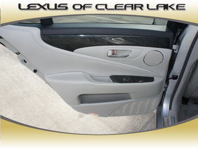 lexus ls 460 2011 silver sedan gasoline 8 cylinders rear wheel drive not specified 77546