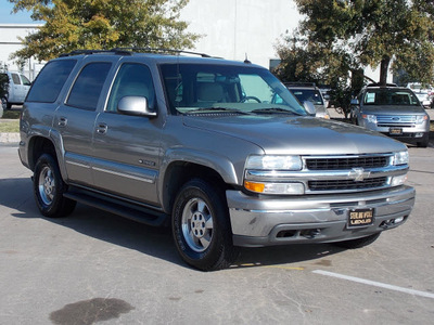 chevrolet tahoe 2002 dk  gray suv lt flex fuel 8 cylinders 4 wheel drive automatic 77074