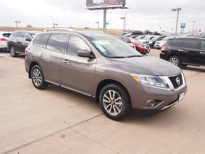 nissan pathfinder 2013 brown suv sv gasoline 6 cylinders 2 wheel drive automatic 76116