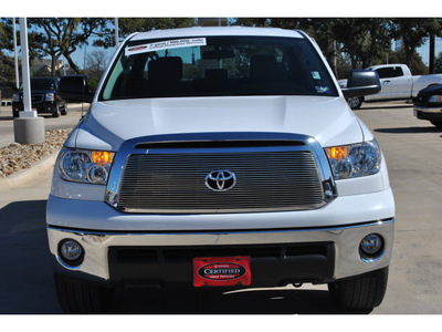 toyota tundra 2011 white grade gasoline 8 cylinders 2 wheel drive automatic 78232