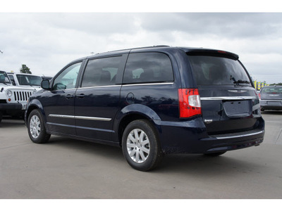 chrysler town and country 2013 dk  blue van touring flex fuel 6 cylinders front wheel drive automatic 77388
