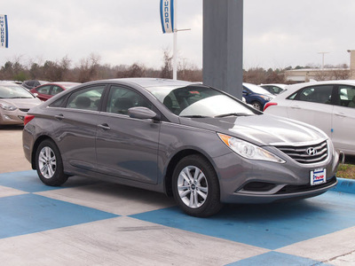 hyundai sonata 2013 dk  gray sedan gls gasoline 4 cylinders front wheel drive automatic 77094