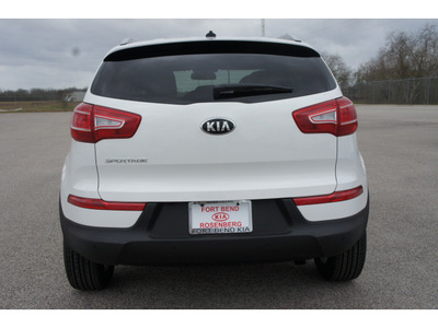 kia sportage 2013 white 4d gasoline 4 cylinders front wheel drive automatic 77471