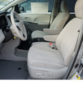 toyota sienna 2013 silver van le 8 passenger gasoline 6 cylinders front wheel drive automatic 78232