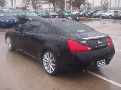infiniti g37 coupe 2009 black coupe sport gasoline 6 cylinders rear wheel drive automatic 76137