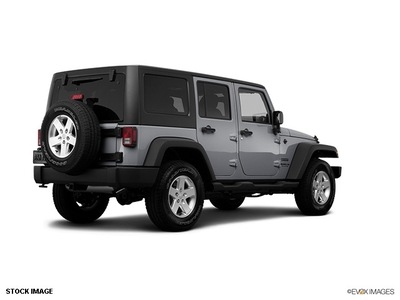 jeep wrangler unlimited 2013 suv gasoline 6 cylinders 4 wheel drive manual 77375