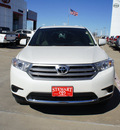 toyota highlander 2013 white suv gasoline 4 cylinders front wheel drive automatic 75110