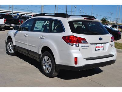 subaru outback 2013 white wagon 2 5i gasoline 4 cylinders all whee drive cont  variable trans  78233