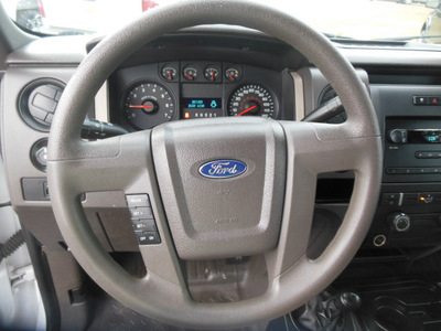 ford f 150 2009 white xl gasoline 8 cylinders 4 wheel drive automatic 34474