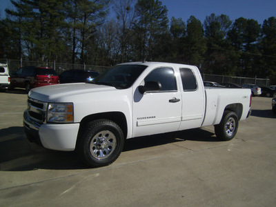 chevrolet silverado 1500 2010 white ls flex fuel 8 cylinders 4 wheel drive automatic 75503