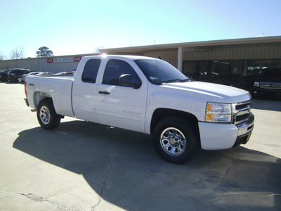 chevrolet silverado 1500 2010 white ls flex fuel 8 cylinders 4 wheel drive automatic 75503