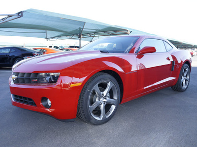 chevrolet camaro 2013 red coupe lt gasoline 6 cylinders rear wheel drive automatic 76051