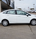 ford fiesta 2013 white sedan 4dr sdn s gasoline 4 cylinders front wheel drive 4 speed automatic 75070