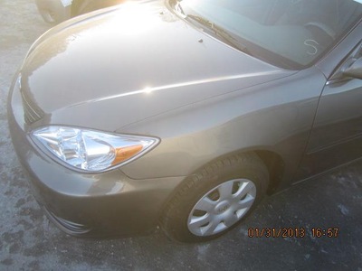 02 toyt camry le   x beige