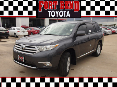 toyota highlander 2013 gray suv se gasoline 6 cylinders front wheel drive automatic 77469
