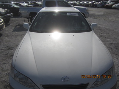 lexus es 300